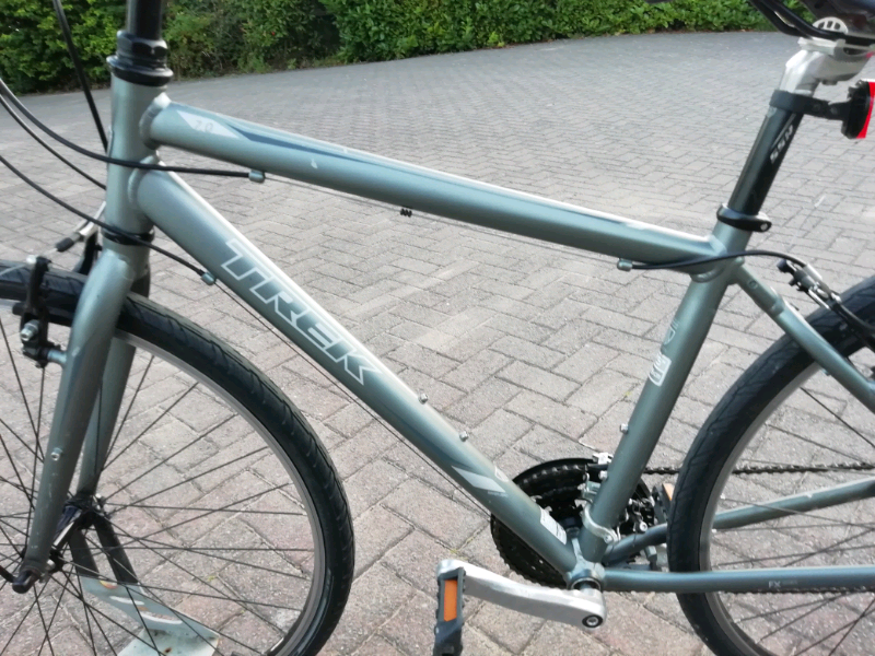 Quality Trek Hybrid Bike - 17.5 inch 